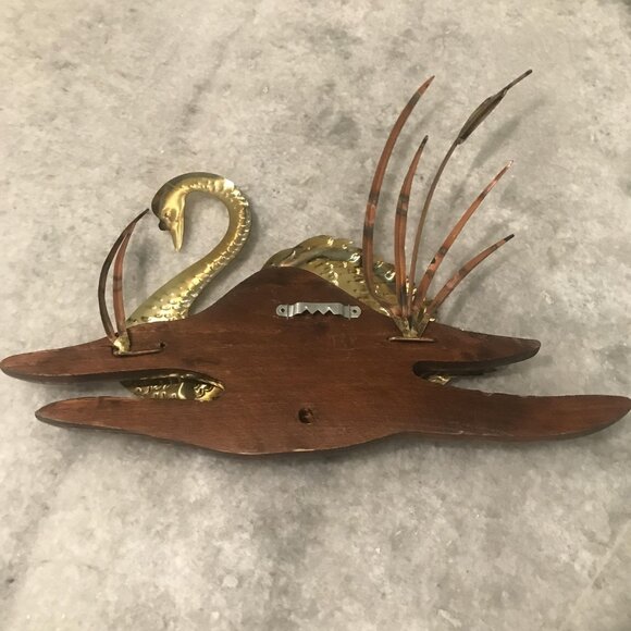 Vintage Swan Wall Art Pair MCM Tin Wood Reed Cattail Lake Decor Mid Century - Picture 12 of 16